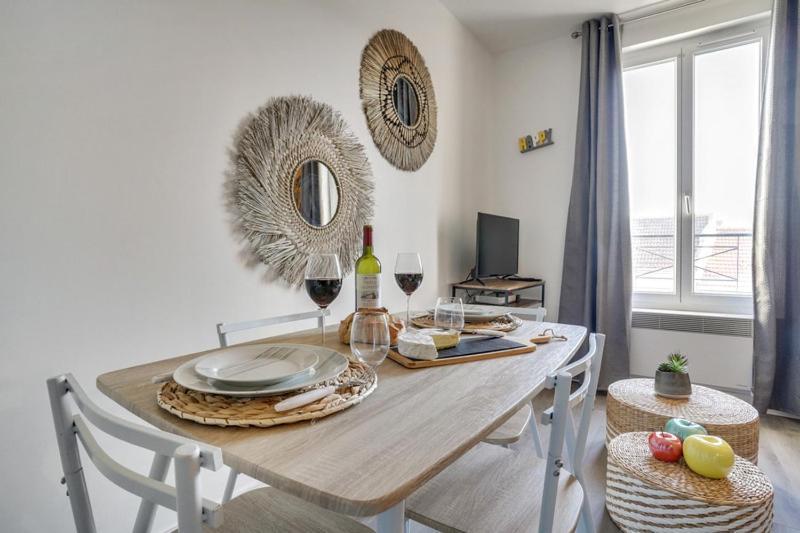 808 Chic Suite - Superb Apartment Баньоле Екстер'єр фото